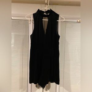 NWOT Stella Luce black velvet romper size M